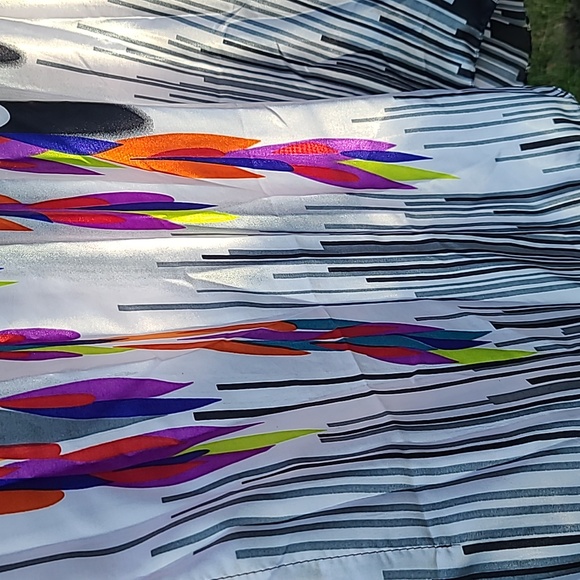 Nayla Long Caftan - Picture 4 of 5